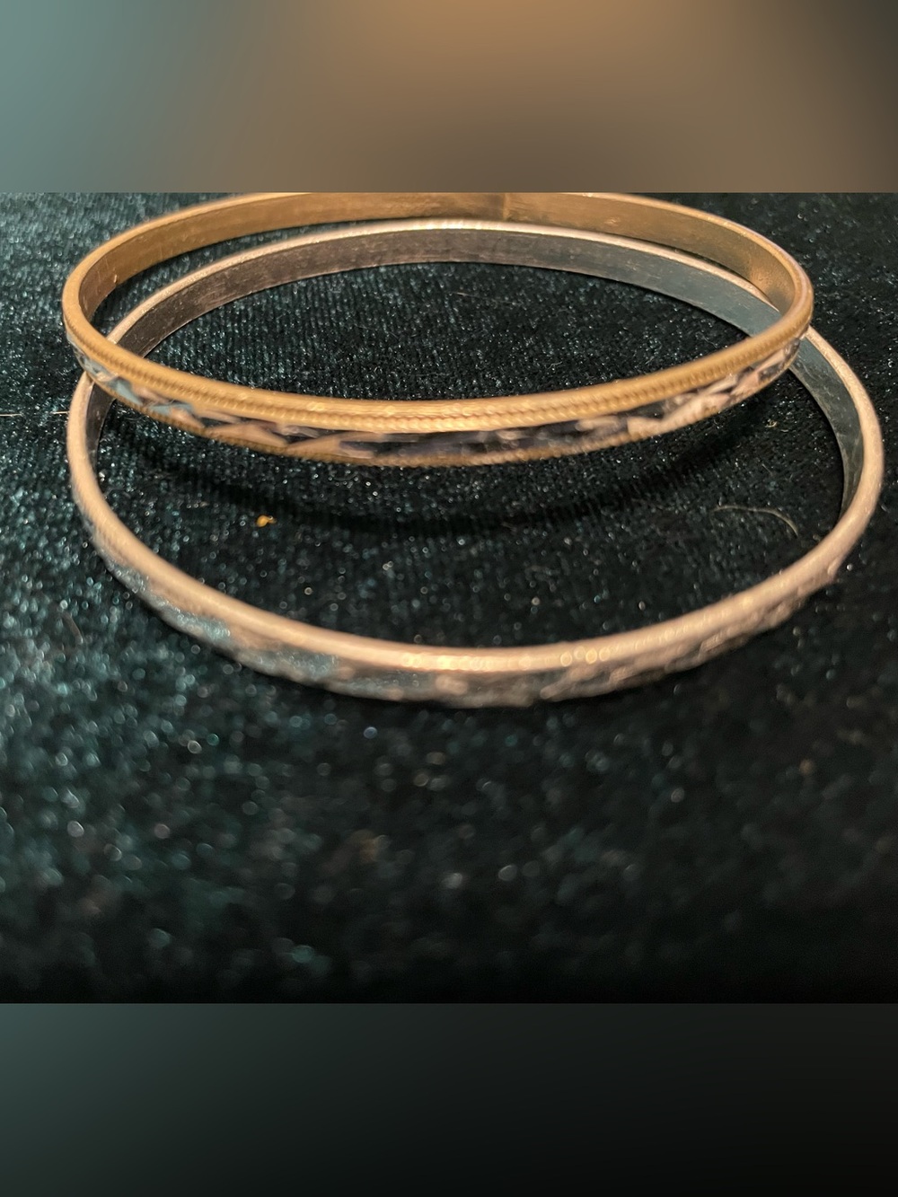 Silver Women's Bangle Set - Elegant Silver Metal Bracelets